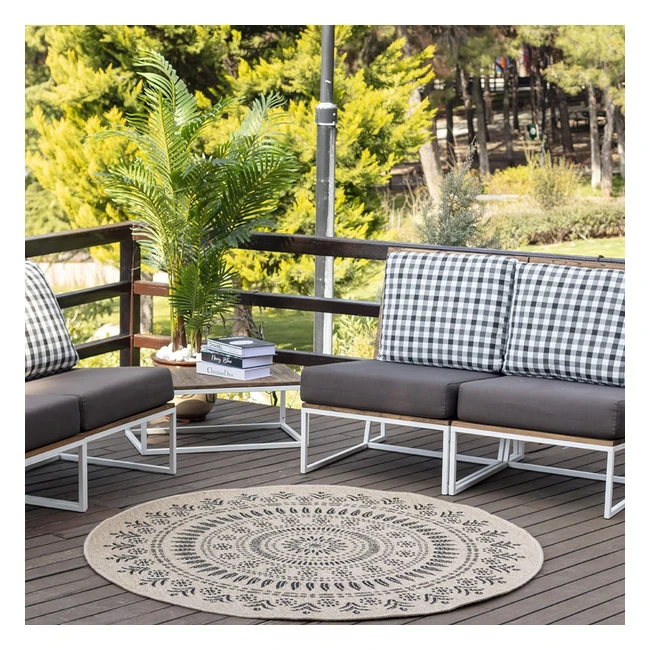 Surya Tavira Outdoor Rug - Modern Area Rugs - Large Round Floor Rugs - Easy Clean - Beige & Black - 100cm