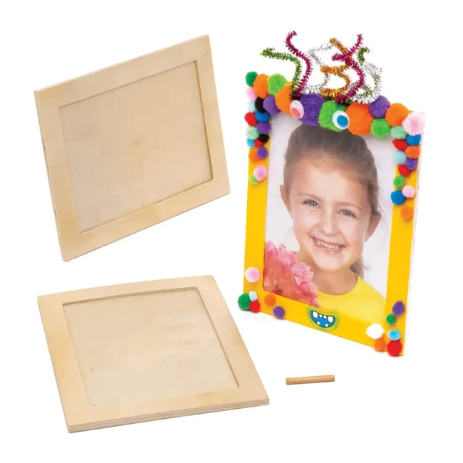Baker Ross AW724 Large Wooden Photo Frames - Ideal for Kids Arts and Crafts - Pack of 4