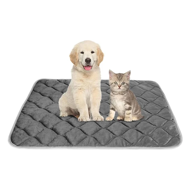 Uligota Self Heating Pet Pad for Cats and Dogs - No Electric Self-Warming Therm