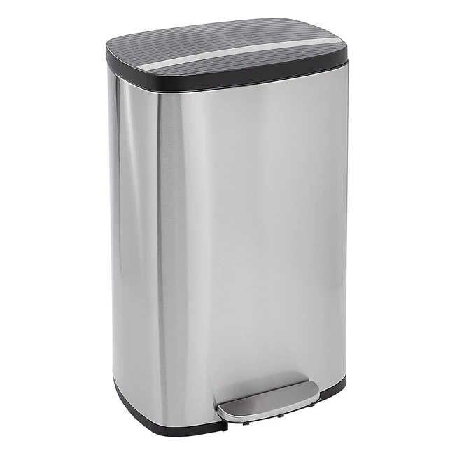 Poubelle rectangulaire Amazon Basics 50L, fermeture lente, couvercle plastique