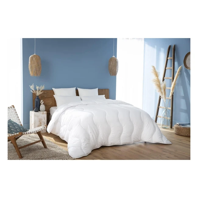 Couette Feran Ice Douceur et Fraicheur Blanc 240x260cm - Fabriquée en France