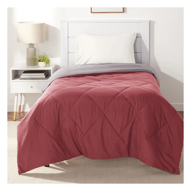 Amazon Basics Reversible Leichtes Mikrofaserbettdecke Twin/Twin XL Burgund Grau - Weich & Strapazierfähig
