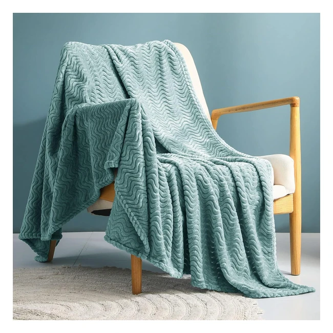 Exclusivo Mezcla Large Flannel Fleece Throw Blanket 127x178 cm - Soft Jacquard Weave Wave Pattern - Celadon
